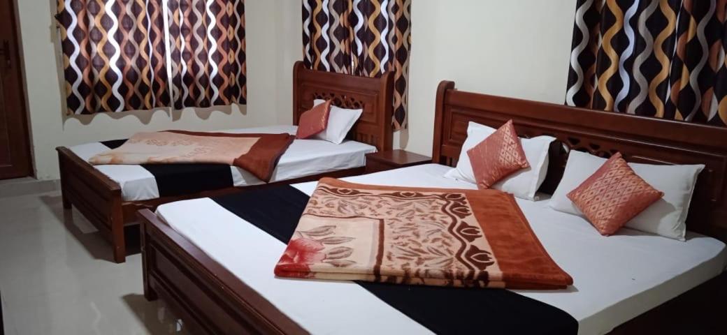 Hotel Nakshatra Ooty Bagian luar foto