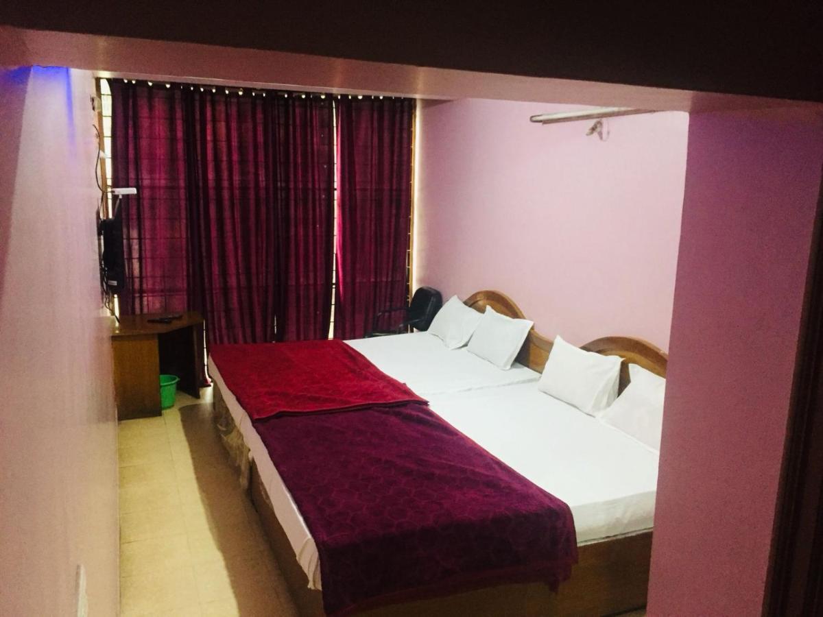 Hotel Nakshatra Ooty Bagian luar foto